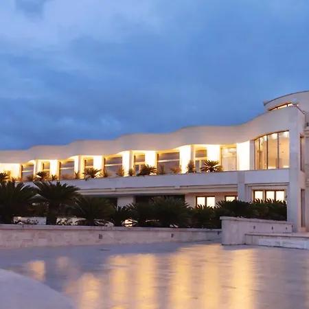 Donna Crescenza Hotel