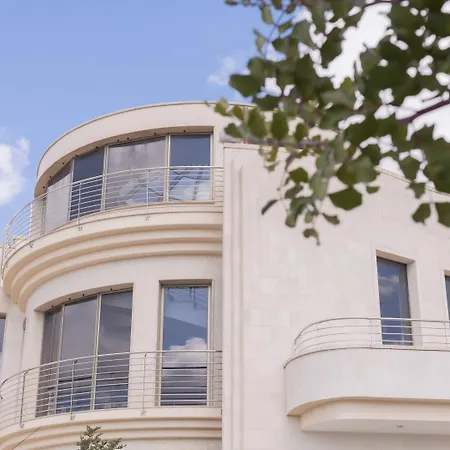 Szálloda Donna Crescenza 4*