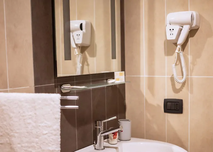 Hotel Donna Crescenza 4*