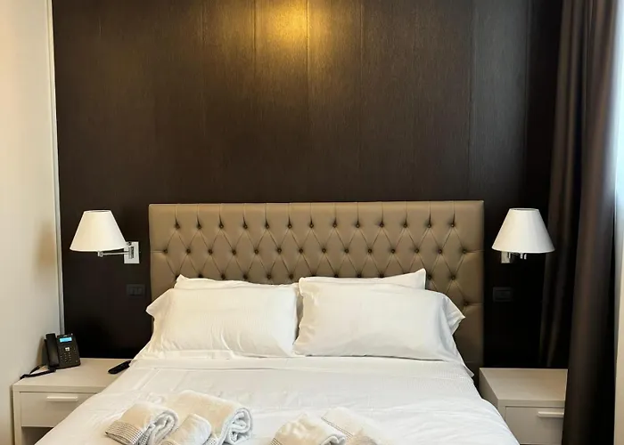 Donna Crescenza 4*